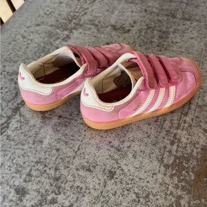 Adidas Kids Sneakers in Pink and White